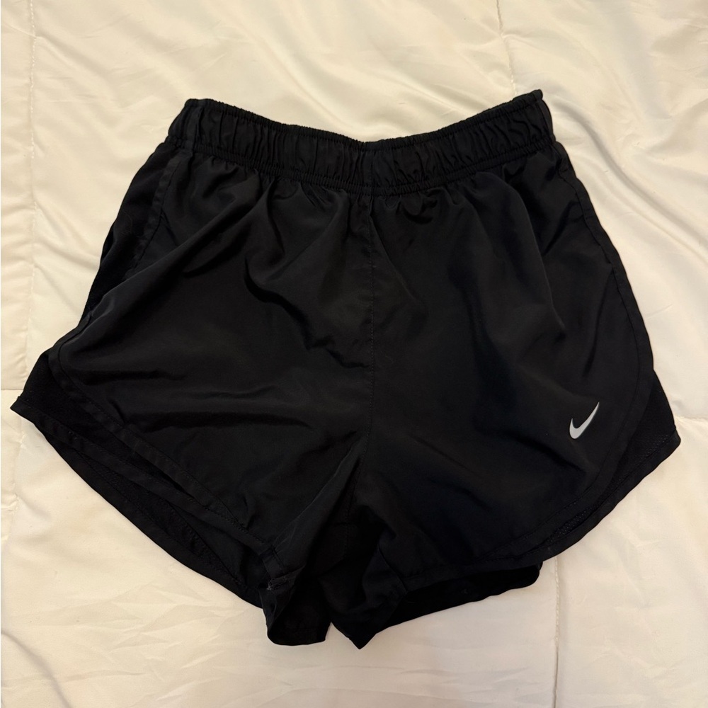 Nike Women's dri fit Black Athletic Shorts size small